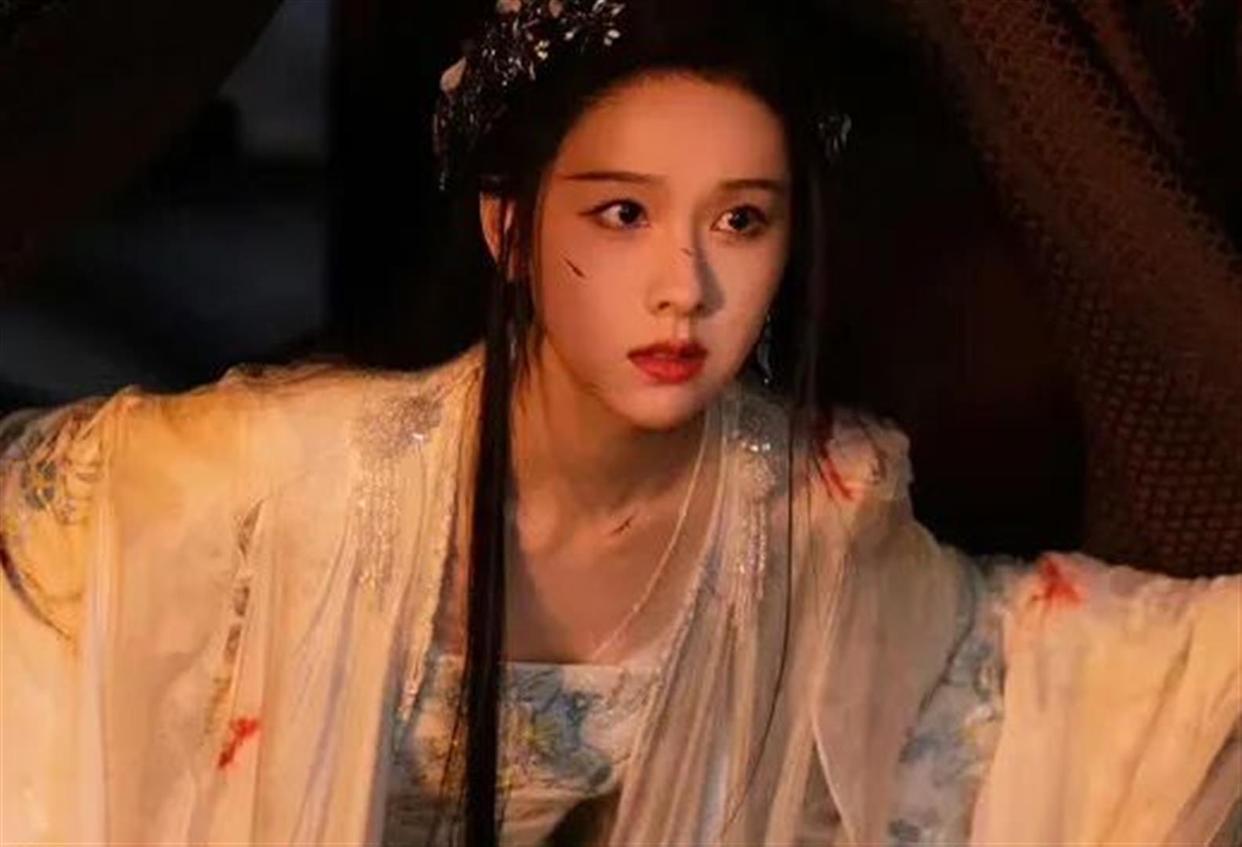 首播将至!29集古装玄幻剧《月鳞绮纪》来袭,鞠婧祎陈都灵领衔主演,曾舜晞田嘉瑞实力派坐镇,双狐谋世演绎人妖纷争