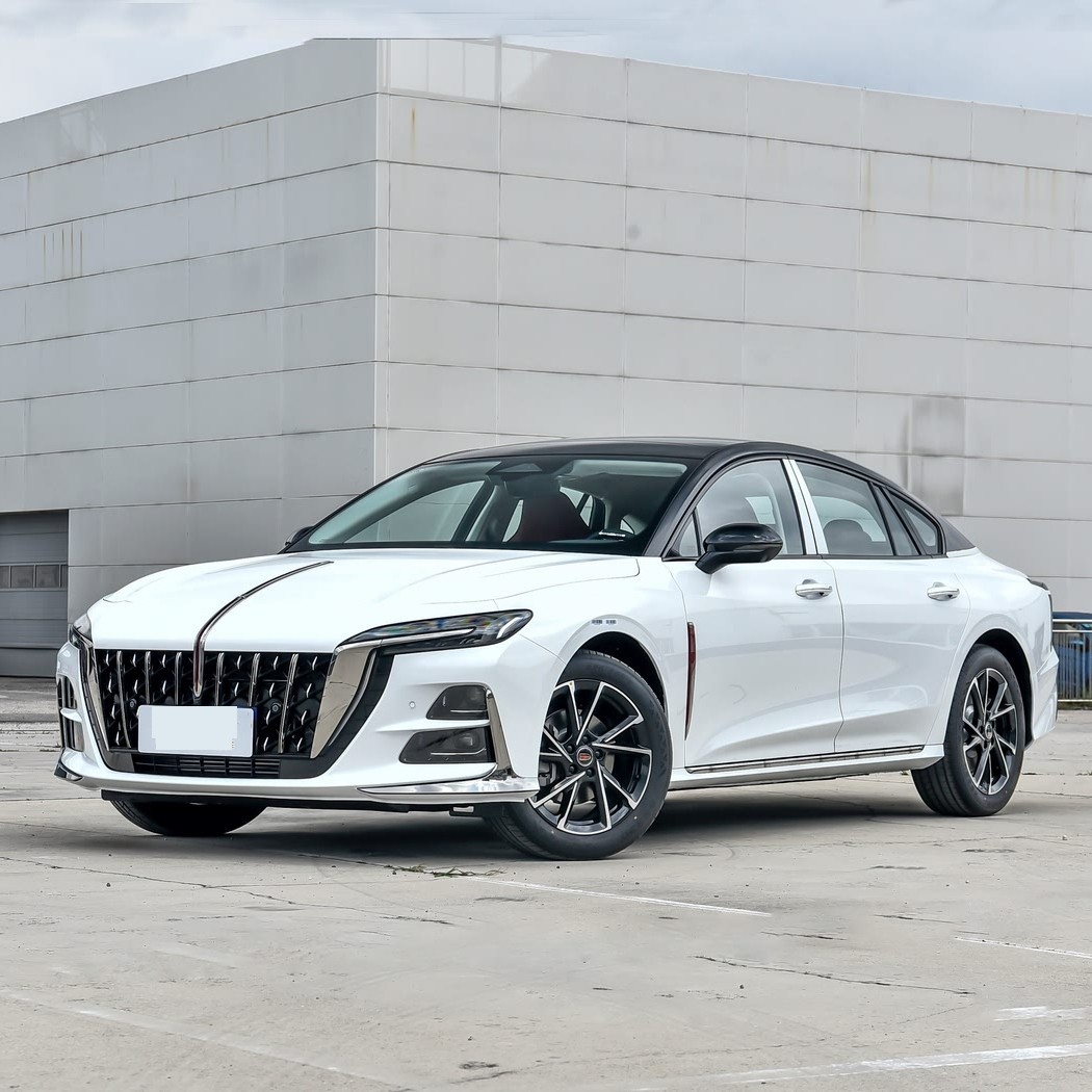 30万内四款中型轿车对决:谁是通勤、家用与远方的全能担当?