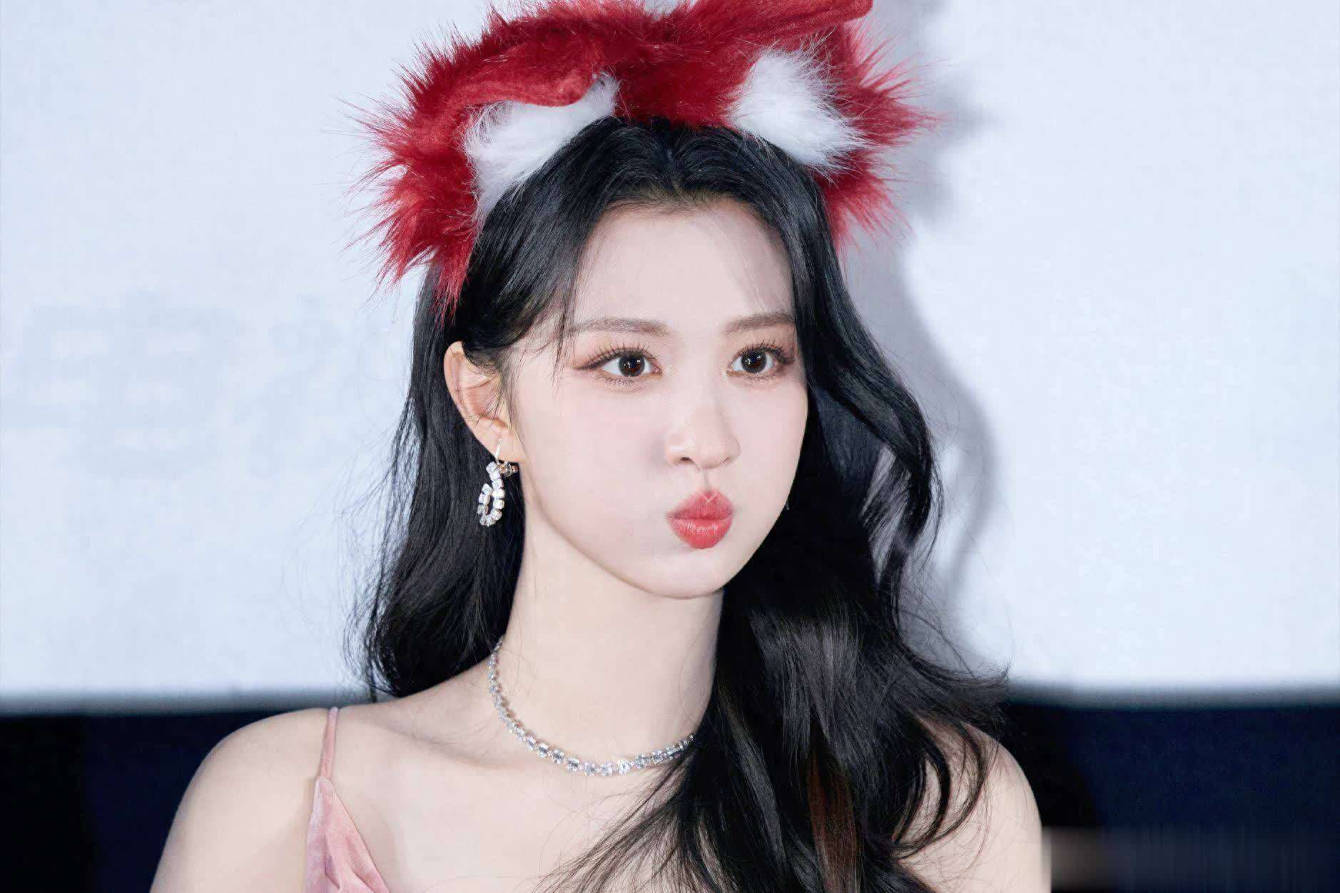 王楚然：从全网嘲到顶流预备的逆袭之路