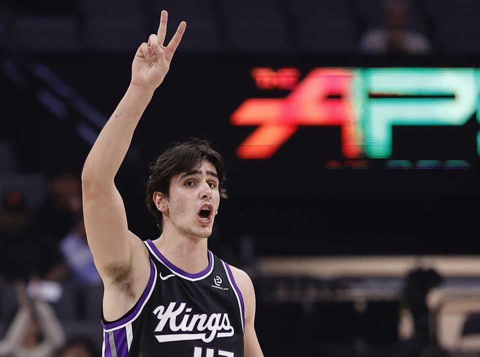 国王新秀雷诺：马刺有文班，掘金有约基奇，而国王有我