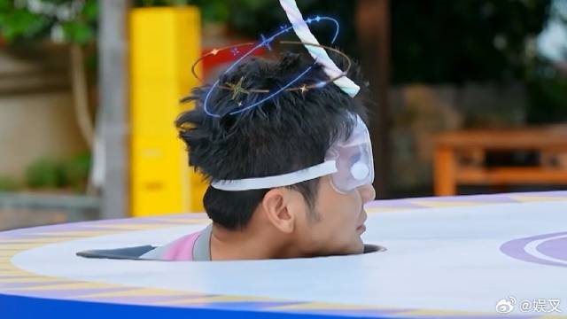 导演竟出馊主意！李晨差点脸被扇肿，造型太狼狈