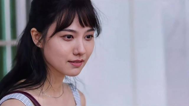 恋爱中低成本表达不值得信赖，稀缺资源才是关键