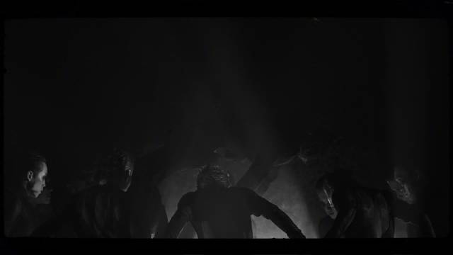 王嘉尔抵达墨西哥受热捧，将亮相音乐节