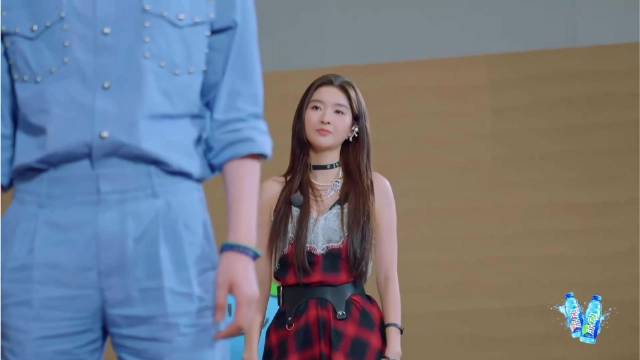 刘宇宁复刻喜剧之王，磁性嗓音撩晕王玉雯，王姐心都碎了丨超新鲜