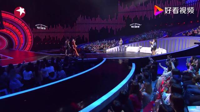 肖战那英用重庆话放狠话，“那战队”就是“没得问题”