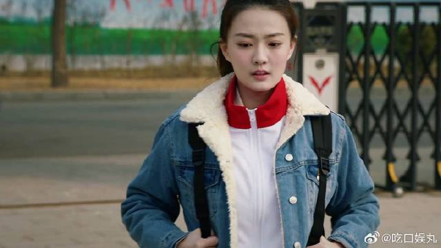 女儿骗父母不去留学，下秒转头就坐上去美国的飞机