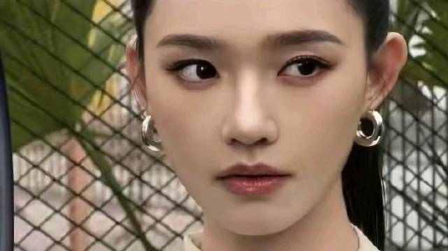 林允从12万人海选逆袭，凭《美人鱼》爆火斩获33.92亿票房