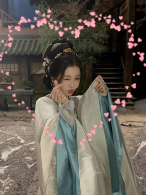 虞书欣云初令更新小剧场视频