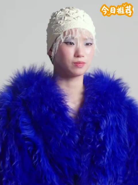 陈芋汐登theBallroom舞格封面，造型灵动似水中精灵