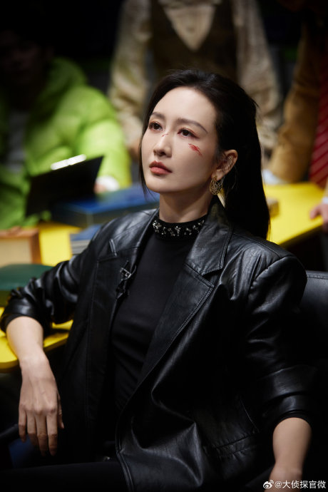 王鸥《大侦探》新角色剧照刷屏，眼神戏绝了！