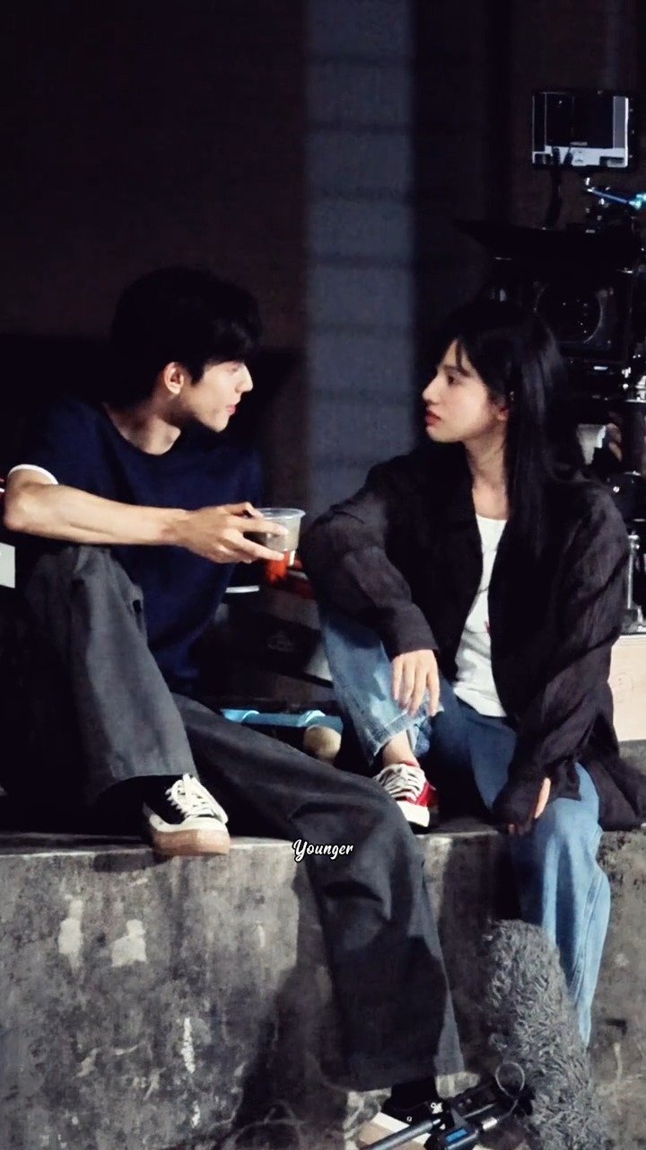 宋威龙张婧仪新剧《野狗骨头》引期待