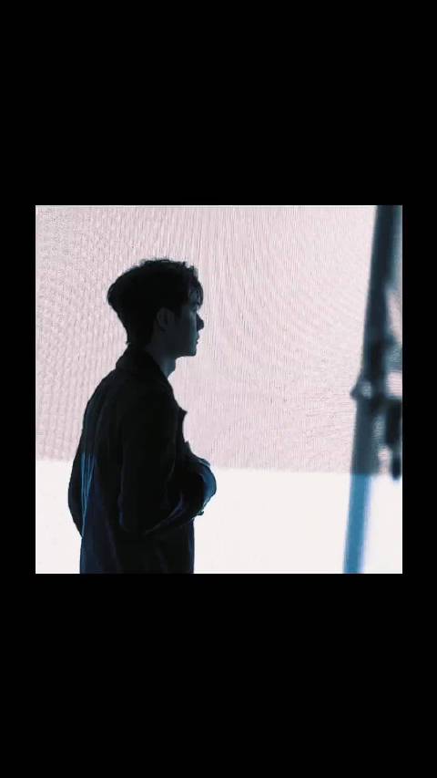 王一博与小摩托双向奔赴，唯愿赛道平安喜乐