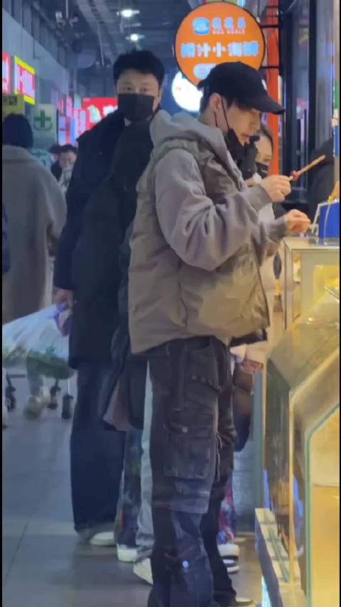 今天的零食安排 宝贝同款 糖葫芦…… zyx ljj