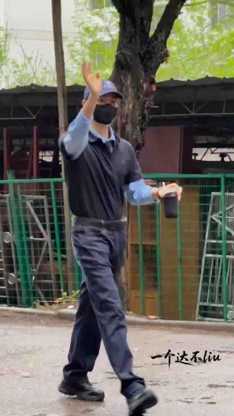 丁禹兮多部新作引期待，粉丝深情守护