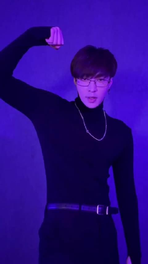 big guy 张艺兴眼镜帅哥