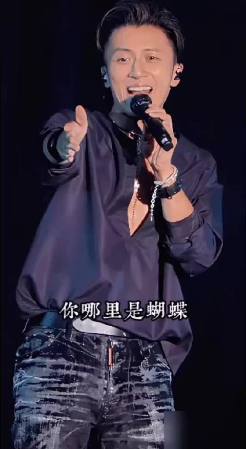 谢霆锋儿子质疑其父形象