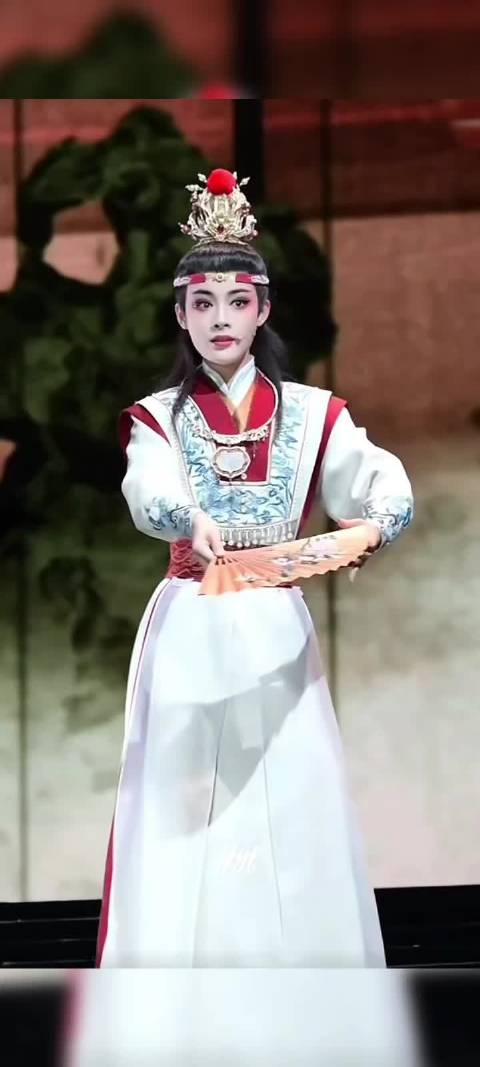 好俊美的宝哥哥，又要见面啦