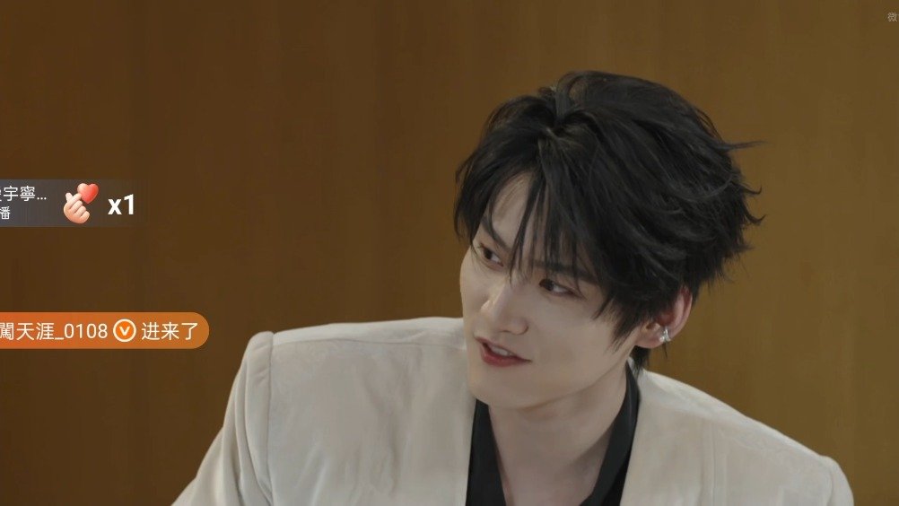 第一次出场就超帅的柯家族 四季归来仍是推镇最小的弟弟