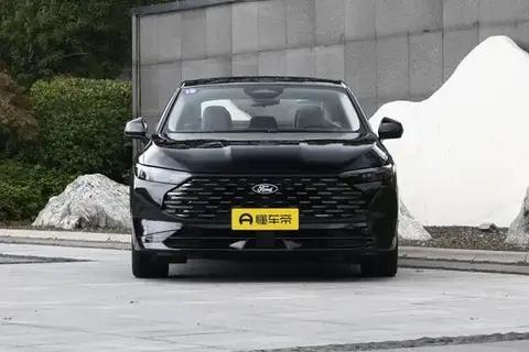 预算15万，家用车怎么选？深度试驾蒙迪欧，实力诠释全能选手