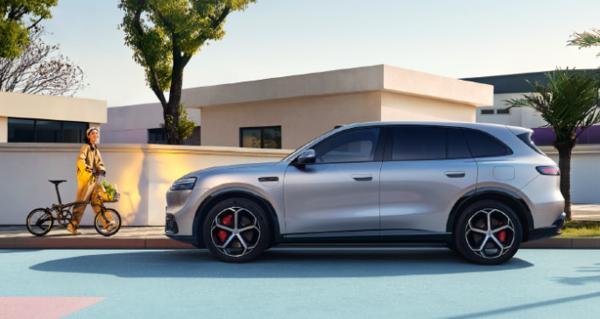 预售价26.98万元起!问界M6正式发布 搭载896线雷达