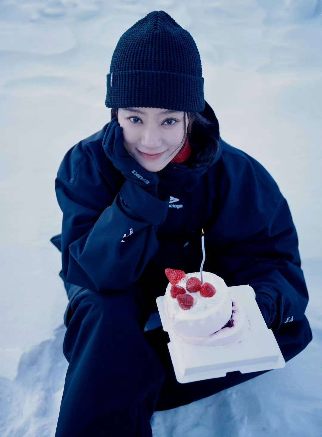 偶遇贾玲张小斐崇礼滑雪！零下30度同框，神仙友情击碎所有流言