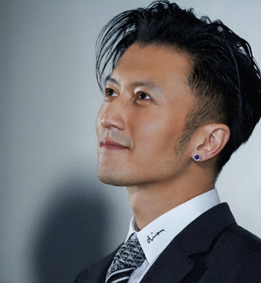 从叛逆少年到全能标杆,谢霆锋的每一步,都靠实力改写标签