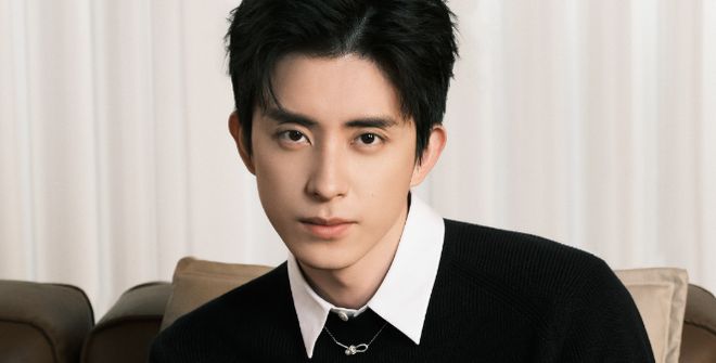 杨紫李现新剧热播，魏哲鸣惊艳转型引发热议！