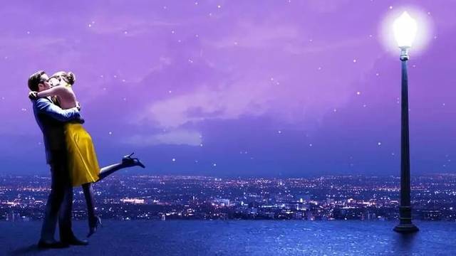 爱在黑白键敲击时:有种经典场景,叫钢琴的荣光献礼