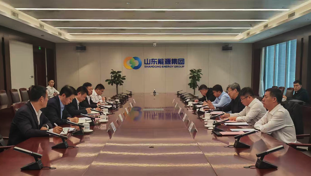 ▲3月23日，孟宪东与山东能源集团党委副书记、董事、总经理周鸿座谈交流。