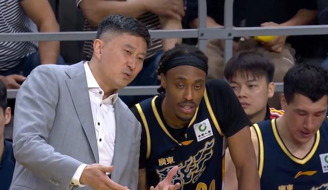 强势逆转！广东22分大胜，杜锋难言满意，崔永熙爆发，胡明轩低迷