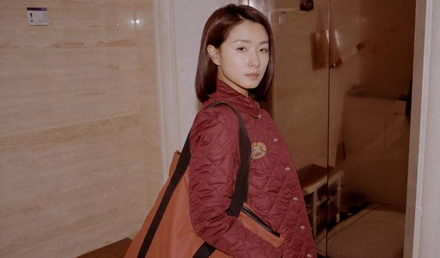 搞笑的姐姐们:憨憨张雨绮顺拐四次,吴昕沈梦辰直接放弃形象万茜黄龄_订阅