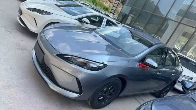 为什么越来越多人不买油电混动？过来人掏心窝：这4个原因太真实