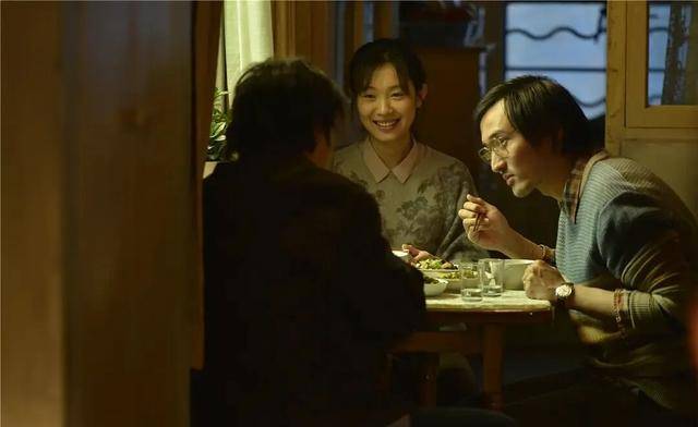 王佳佳重新养一遍小时候的自己