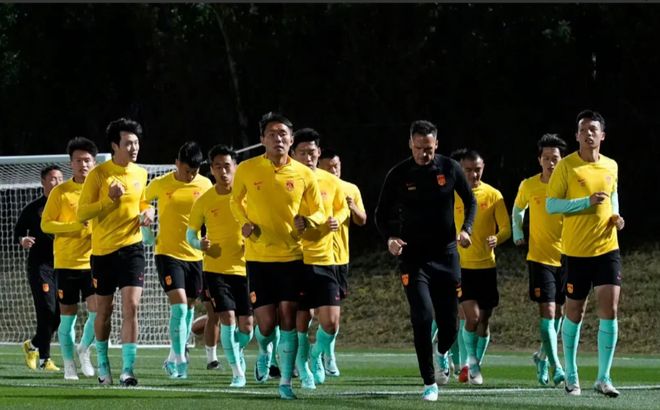 国足公布亚洲杯五位队长人选!