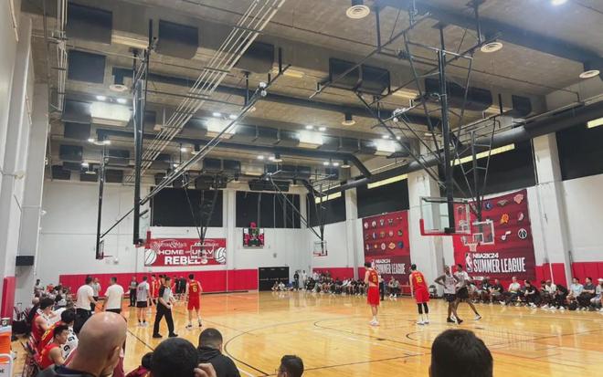 三分球3中2！首秀就炸了！崔永熙！