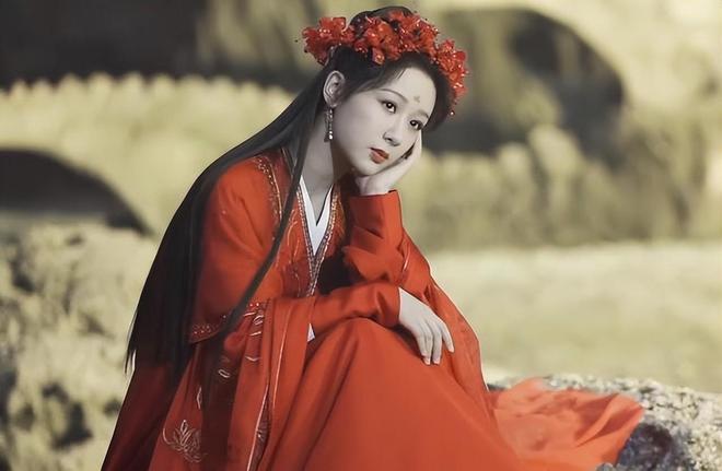 《长相思》杨紫红衣海边花絮，张晚意双眼含泪，檀健次特写绝美