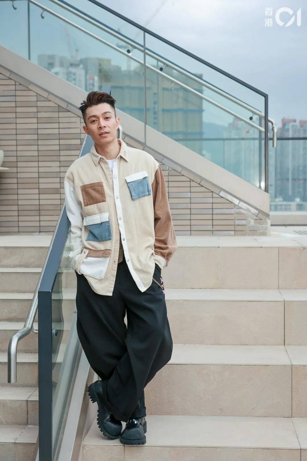 周柏豪獲封大灣區男神，被指唱兩首歌狂賺74萬：我好大感恩