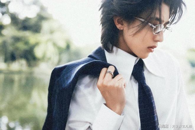 蔡徐坤现身泰国JOOX音乐节压轴演出