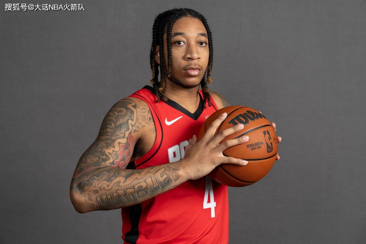 火箭战胜公牛乌度卡一用人解决燃眉之急此球员或是球队未来答案