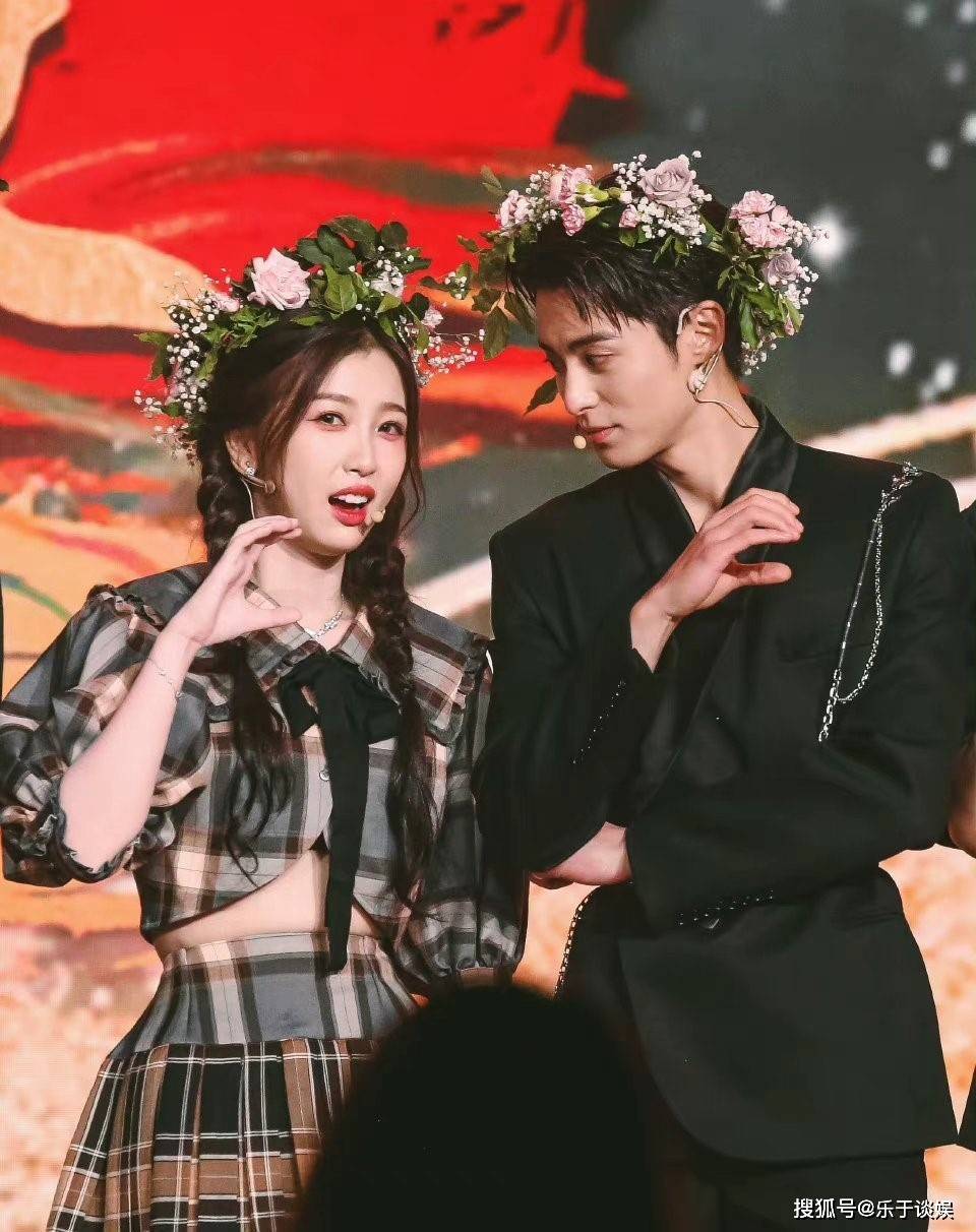 苍兰诀直播完美!王鹤棣护着虞书欣细节好评,出品人回应有望二搭_东方_张凌赫_全员