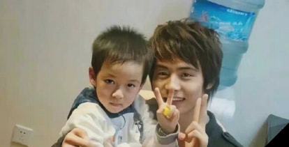 马天宇说贺峻霖妈妈追星很长情