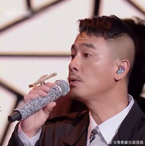 陈小春周延改编《友情岁月》，比原版旋律更燃炸！