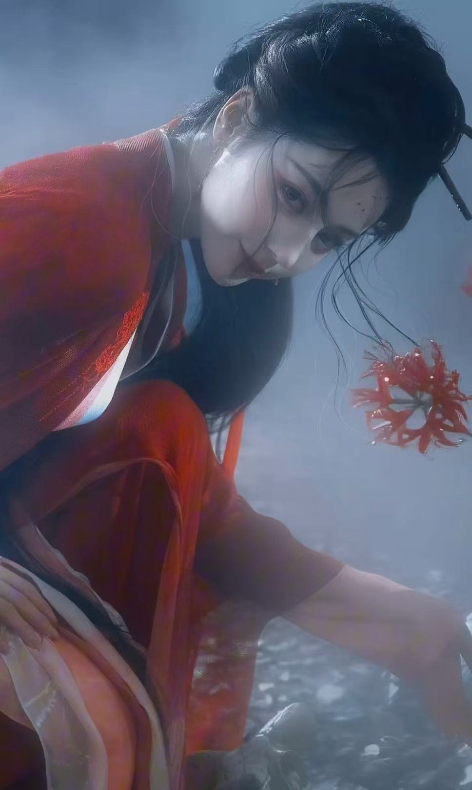 迪丽热巴新剧《白日提灯》剧粉创意宣传公益助老