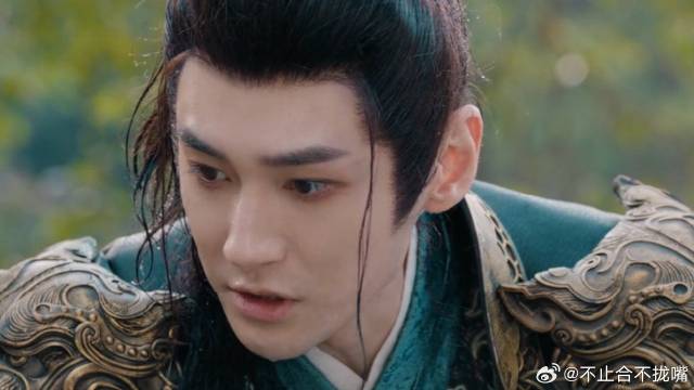 红烨水下渡气救肖瑶，不料却被秉烛截胡