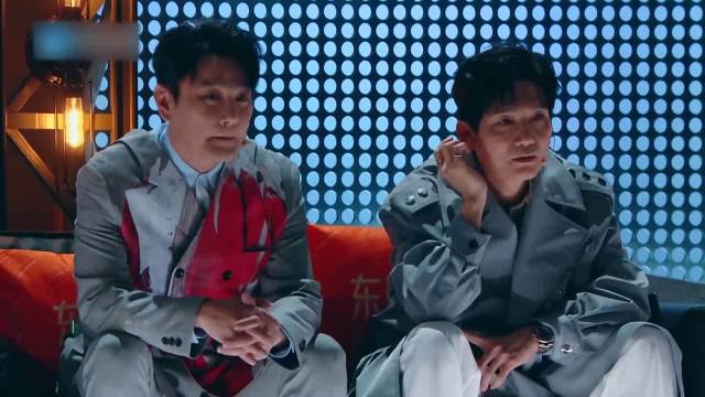 罗大佑钢琴弹唱《野百合也有春天》，一开口，张碧晨听醉了