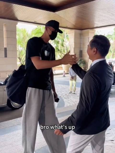 联哥又去海南打高尔夫了️‍♂️