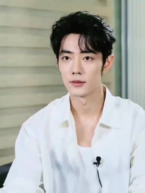 肖战称生活规律不熬夜，保持稳定作息