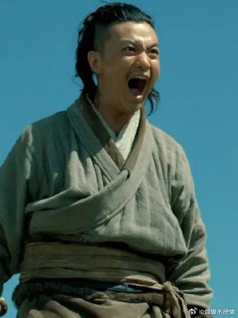 强悍已经不足以形容他了，这简直就是超人般的存在！