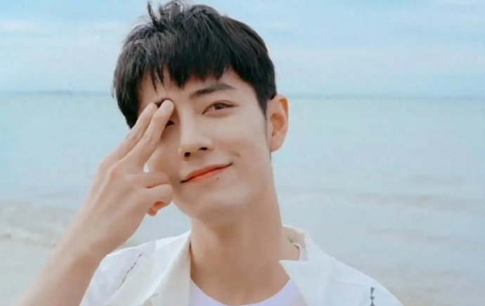 肖战如何从公司压制和全网抵制的低谷中走出来并实现蜕变？