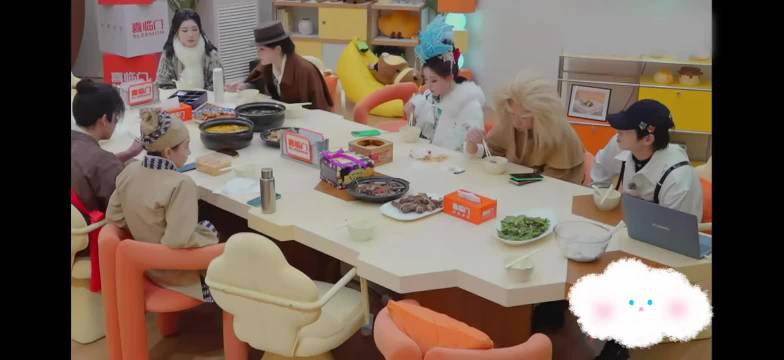 周冬雨：魏大勋出剪刀手爱德华有内味儿了